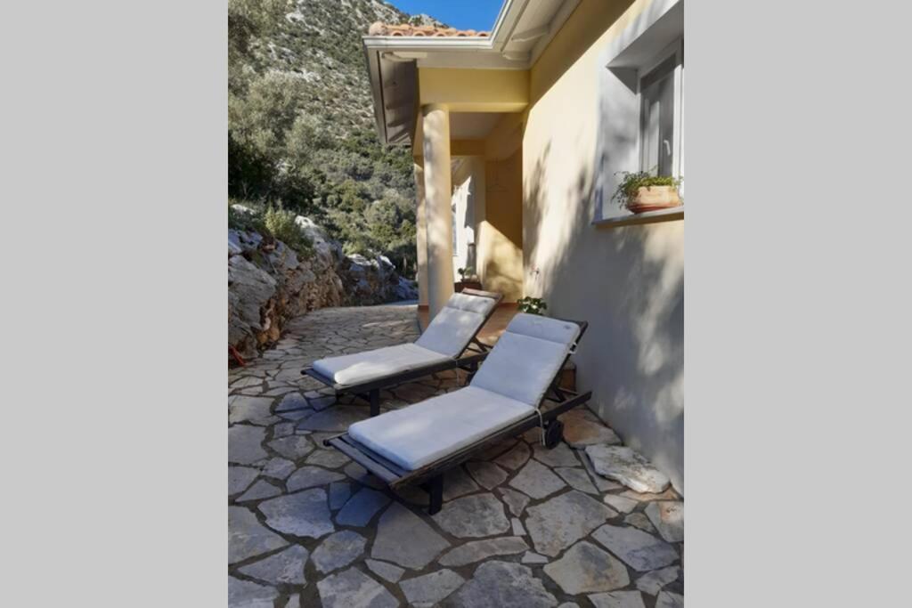 Villa Sunrise With Stunning Views And Private Pool Katokhorion  Exterior photo